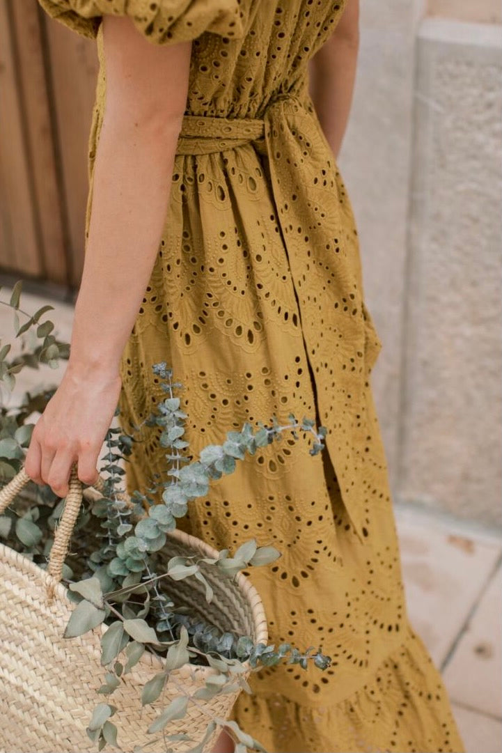 FRANCESCA · Besticktes Kleid