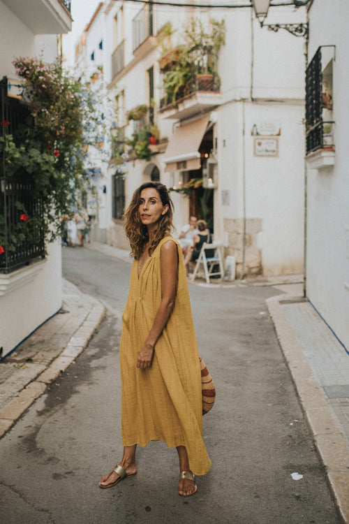 MACARENA · Vestido