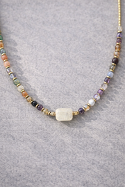MULTICOLOR STONE • Collar