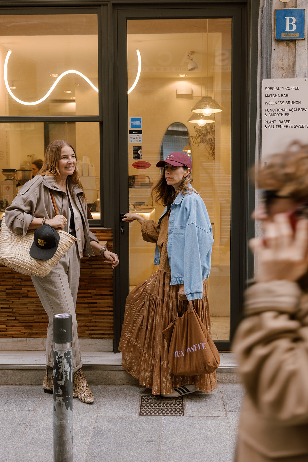 TEN TWELVE MAXI • Tote Bag