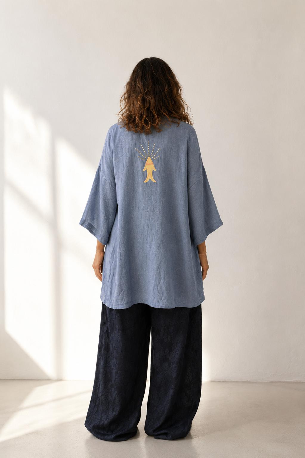 CALA · Kimono bordado