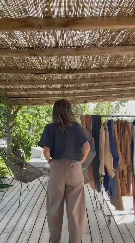 Video laden: SUZANE • Trenchjacke