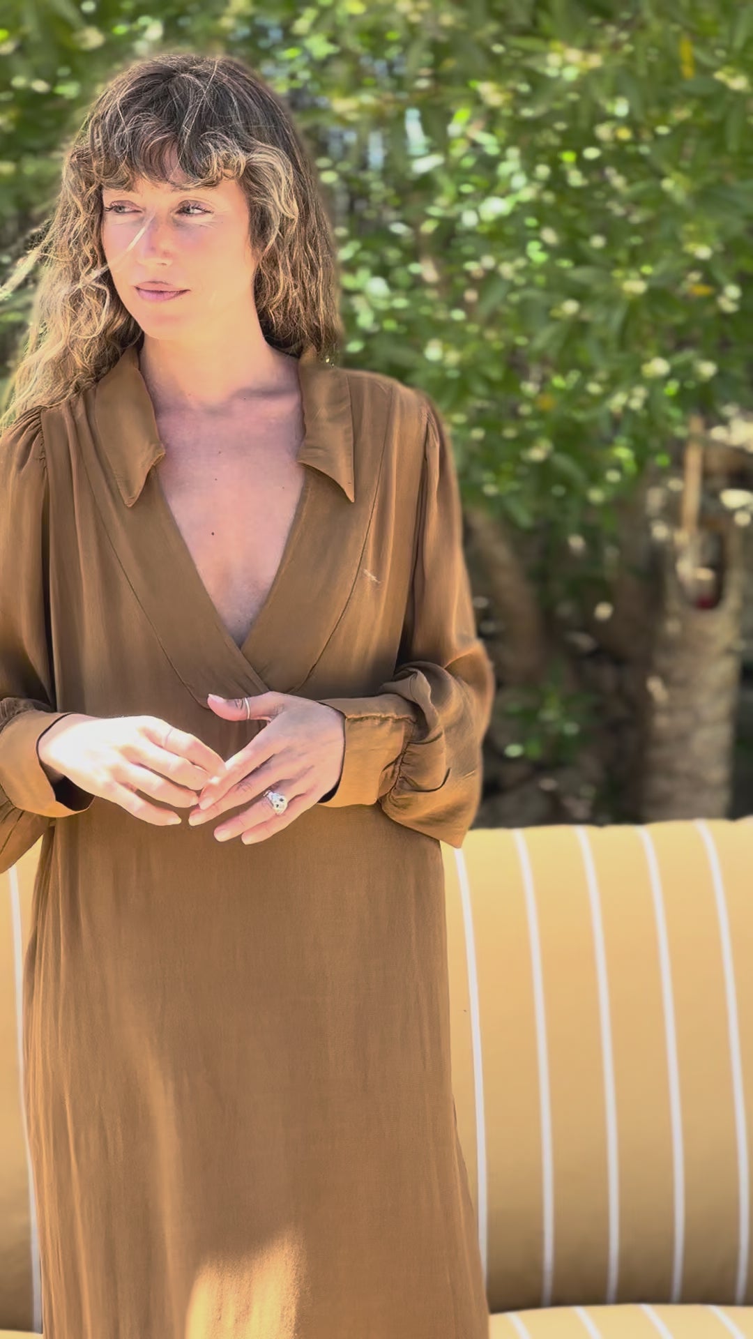 Video laden: ALELLA • Kleid
