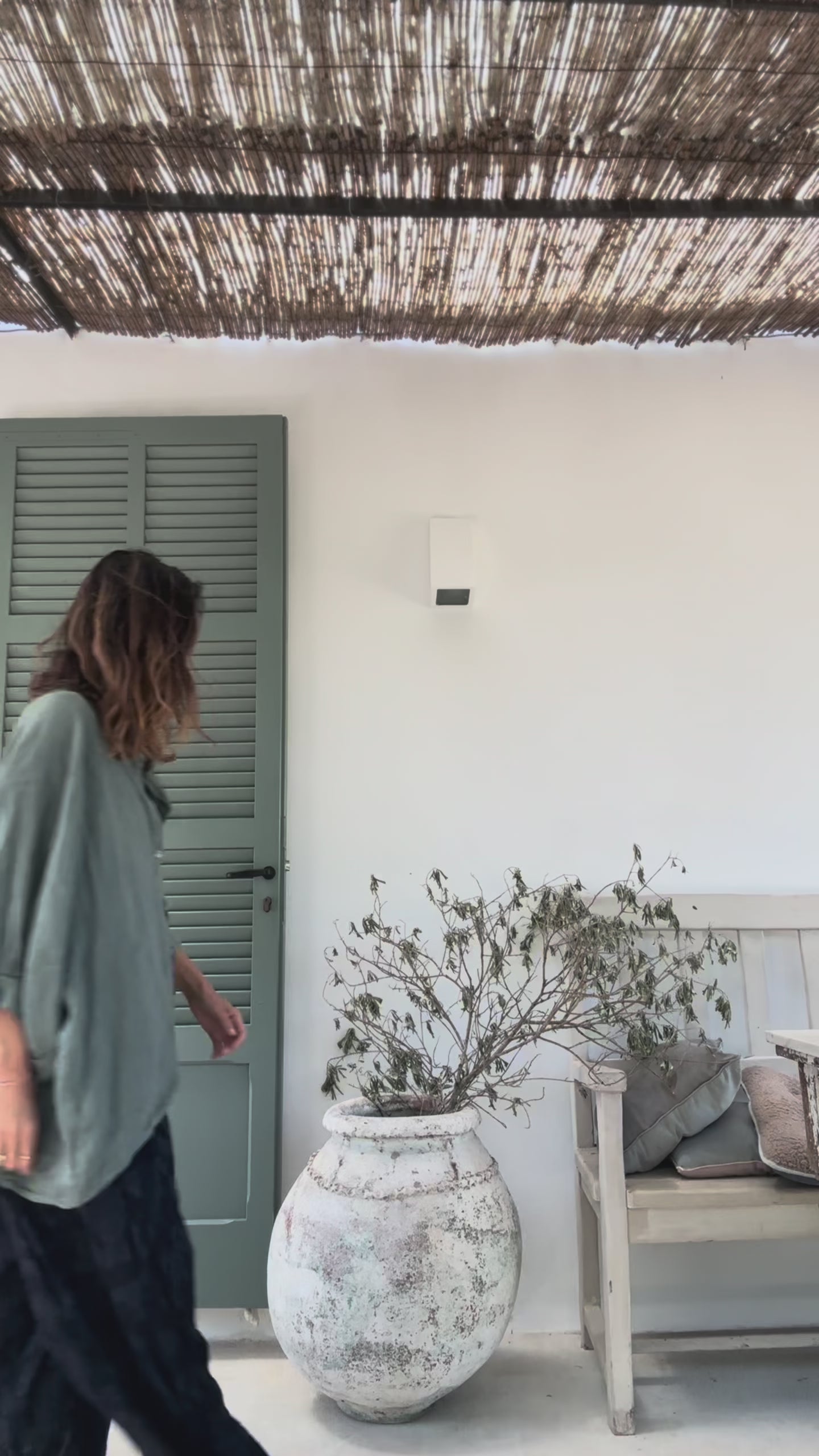 Video laden: CALA · Camisa bordada