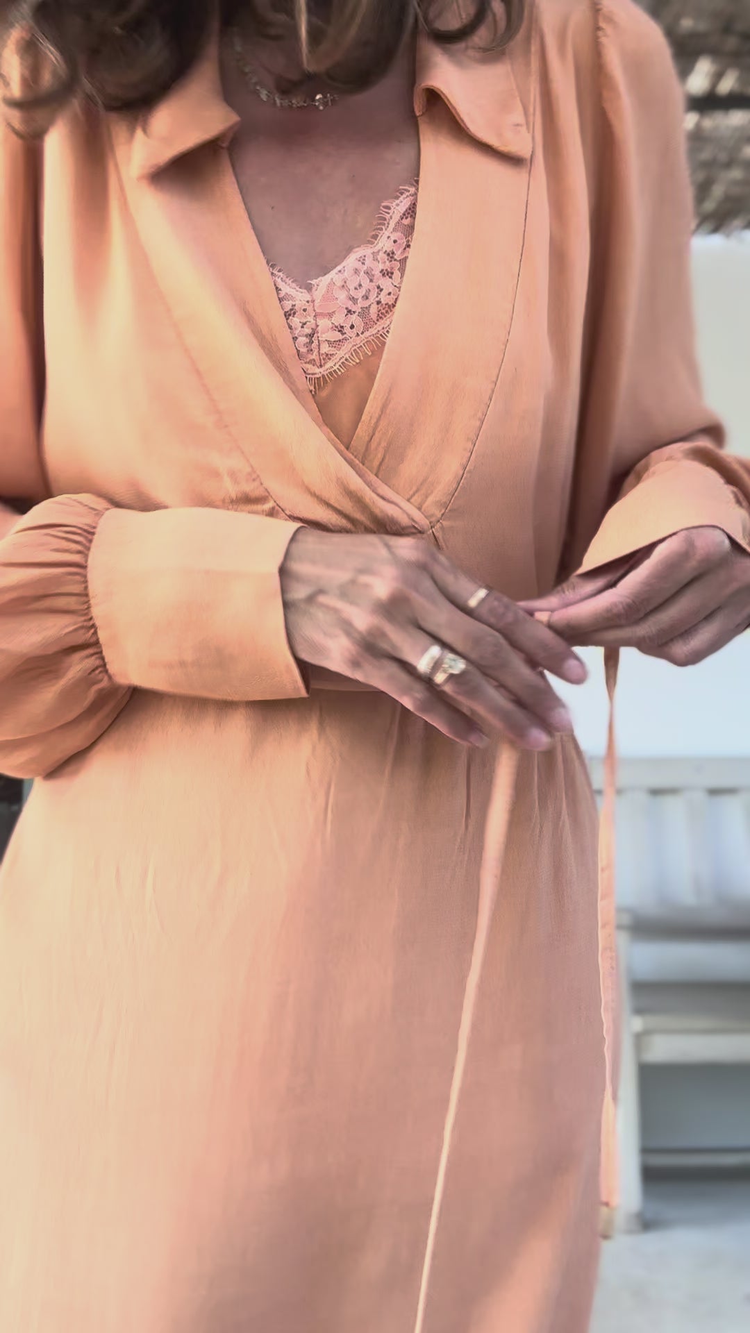 Cargar vídeo: ALELLA • Vestido