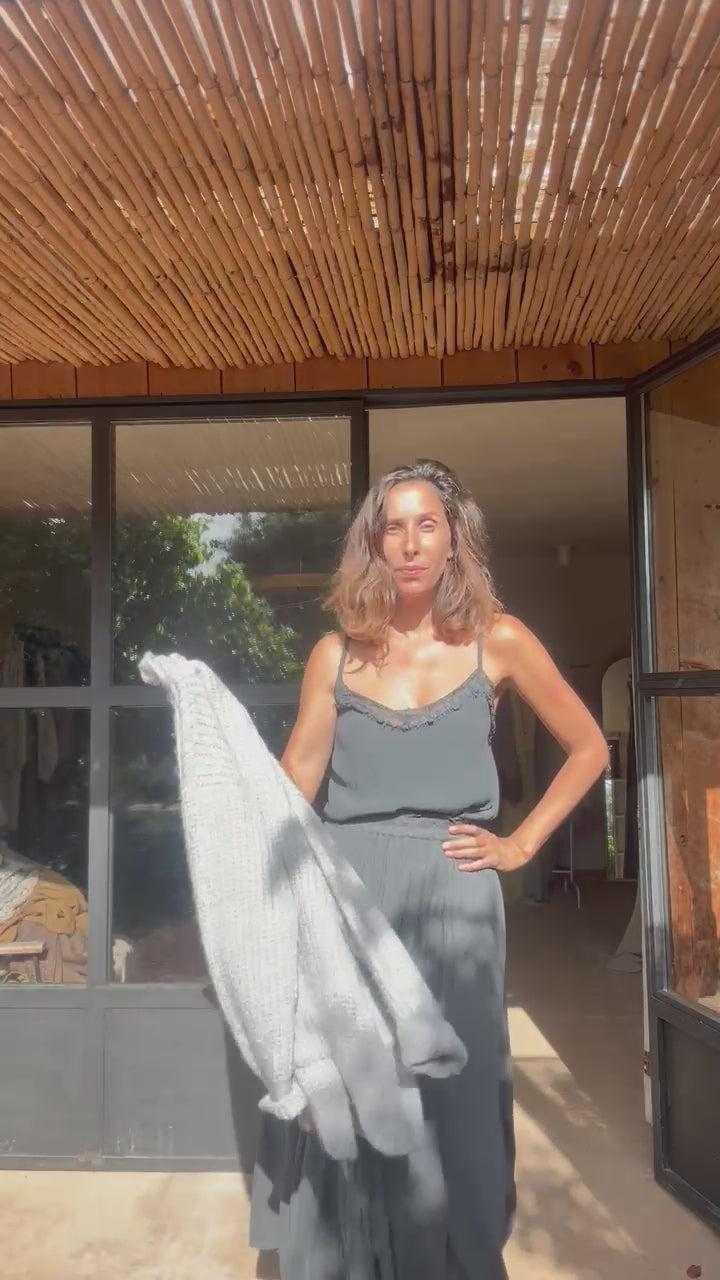 Cargar vídeo: CARMEN · Top