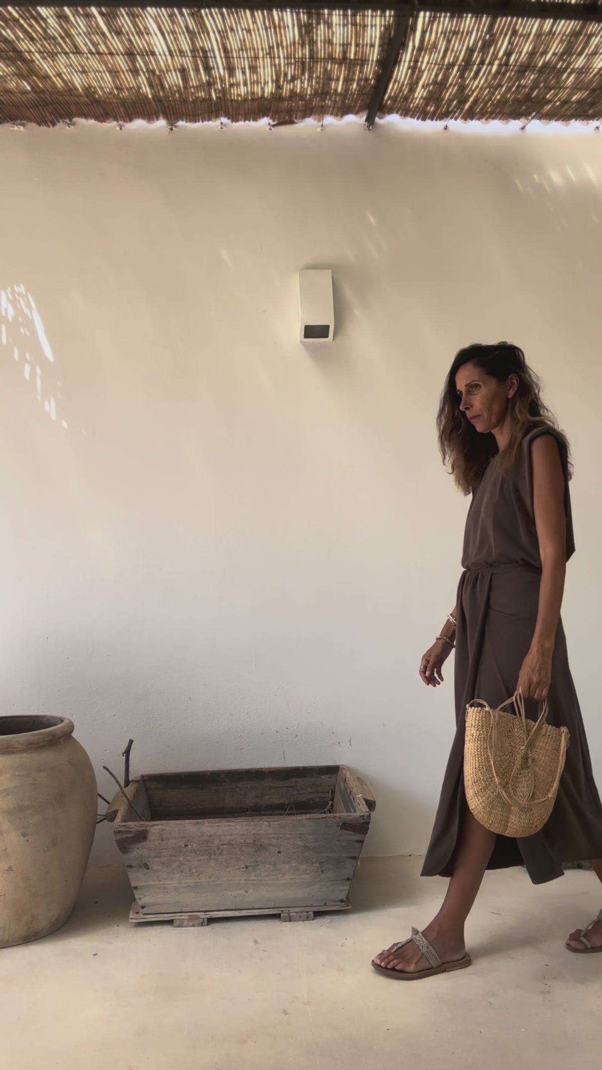Video laden: NORA • Top