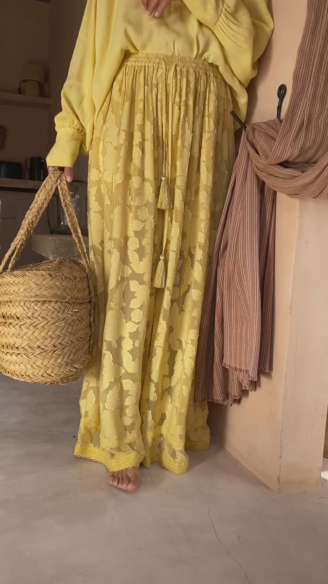 Load video: ALE • Pants