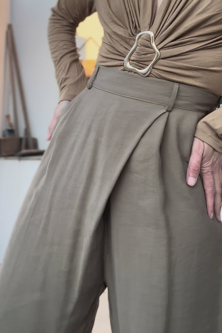 Cargar vídeo: COCO · Pantalón