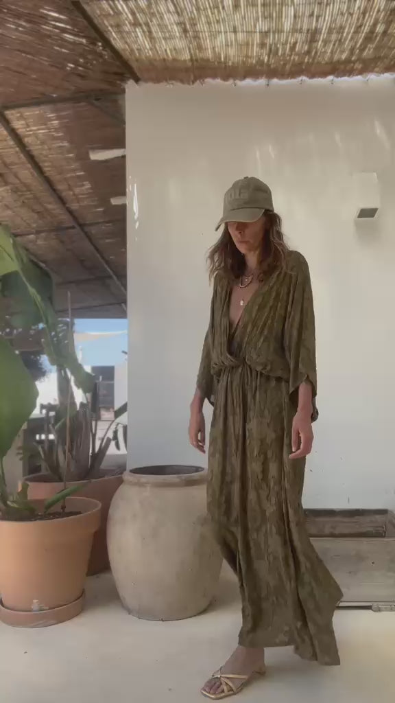 Cargar vídeo: BRANDON · Vestido